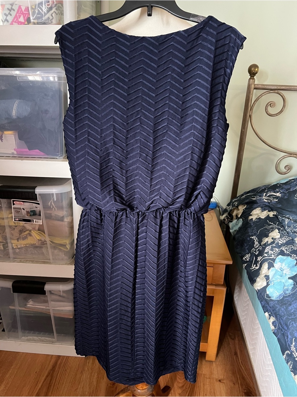 Enfocus Studio Navy Chevron Tie-Waist Midi Dress - Picture 4 of 7